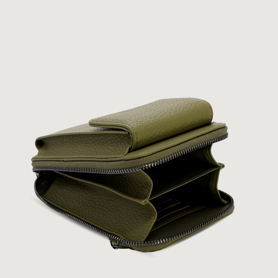 4277 Courtenay Place Olive 02