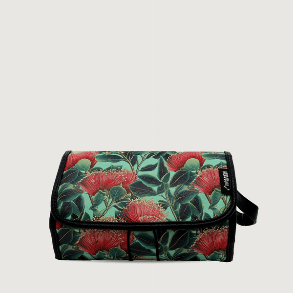 6343 Great Barrier Toiletry Bag Pōhutakawa 01