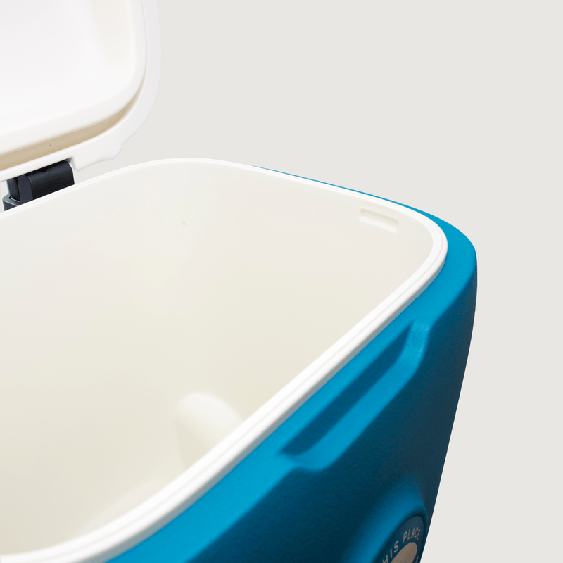 Moana Road - Retro Chill Box