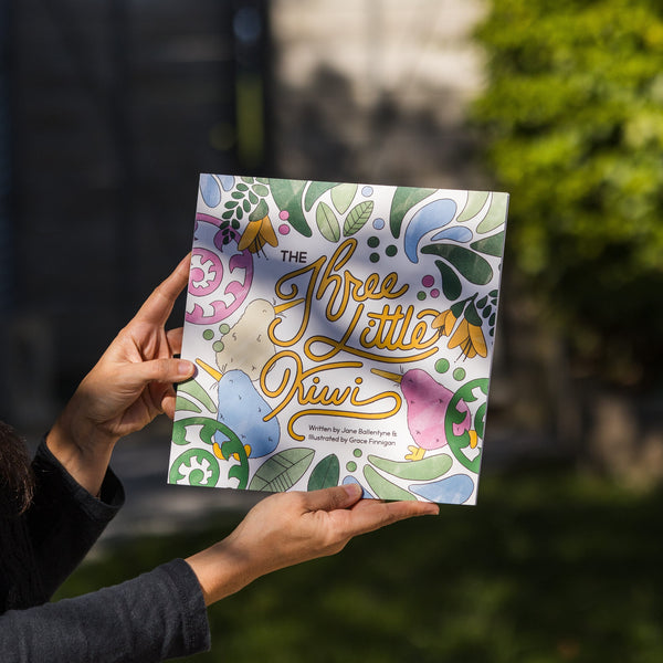 Moana Road - The Three Little Kiwi Kids Book