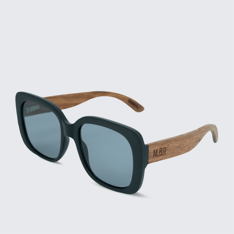 Moana Road Scarlett Jo sunglasses with black frames and dark wooden arms
